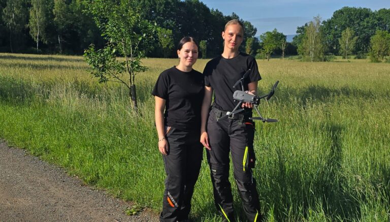 HLEDÁNÍ SRNČAT PŘED SENOSEČÍ POMOCÍ DRONU S TERMOKAMEROU